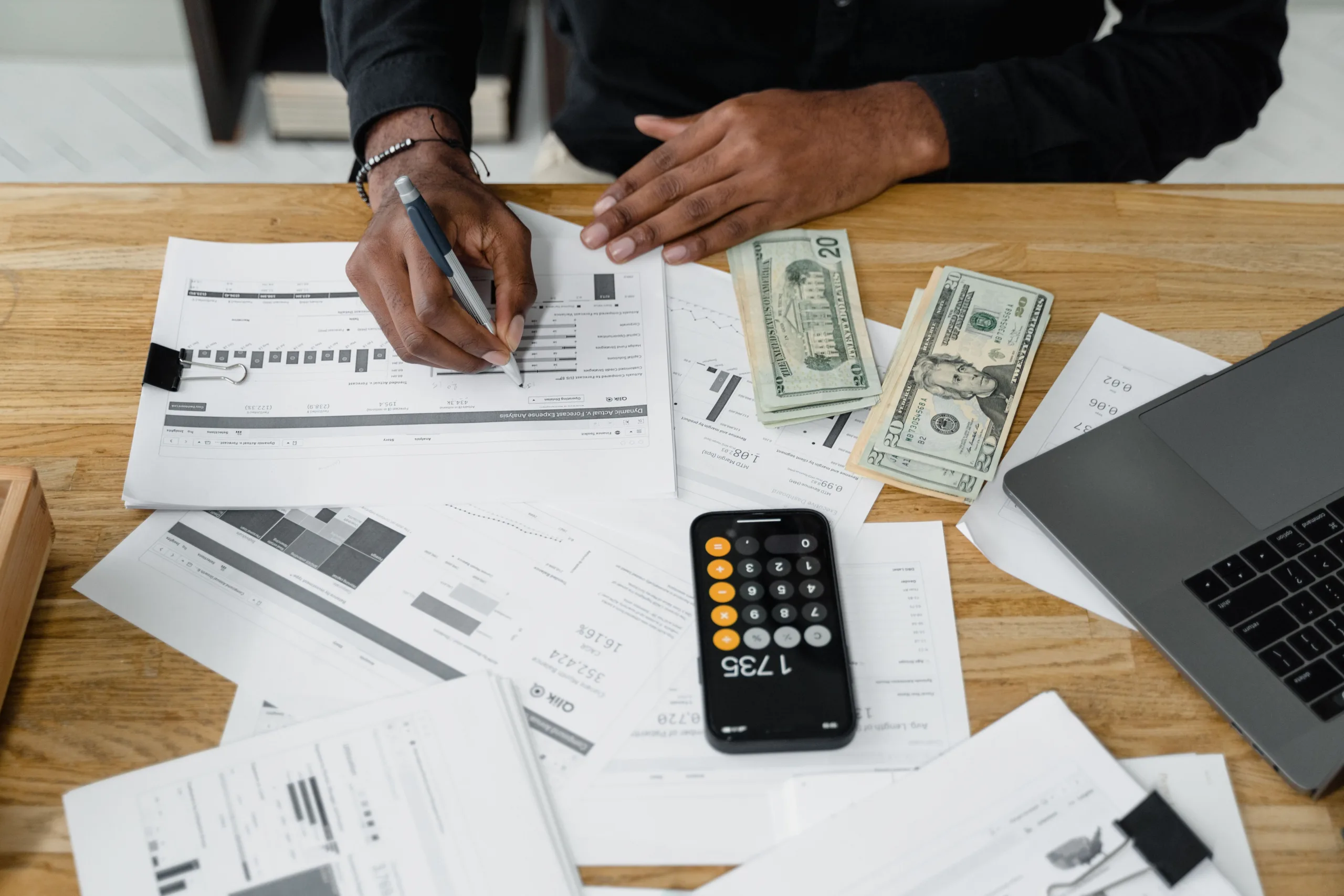 Accounting and Financial Reporting Services in Dubai by HayyaTax for UAE businesses