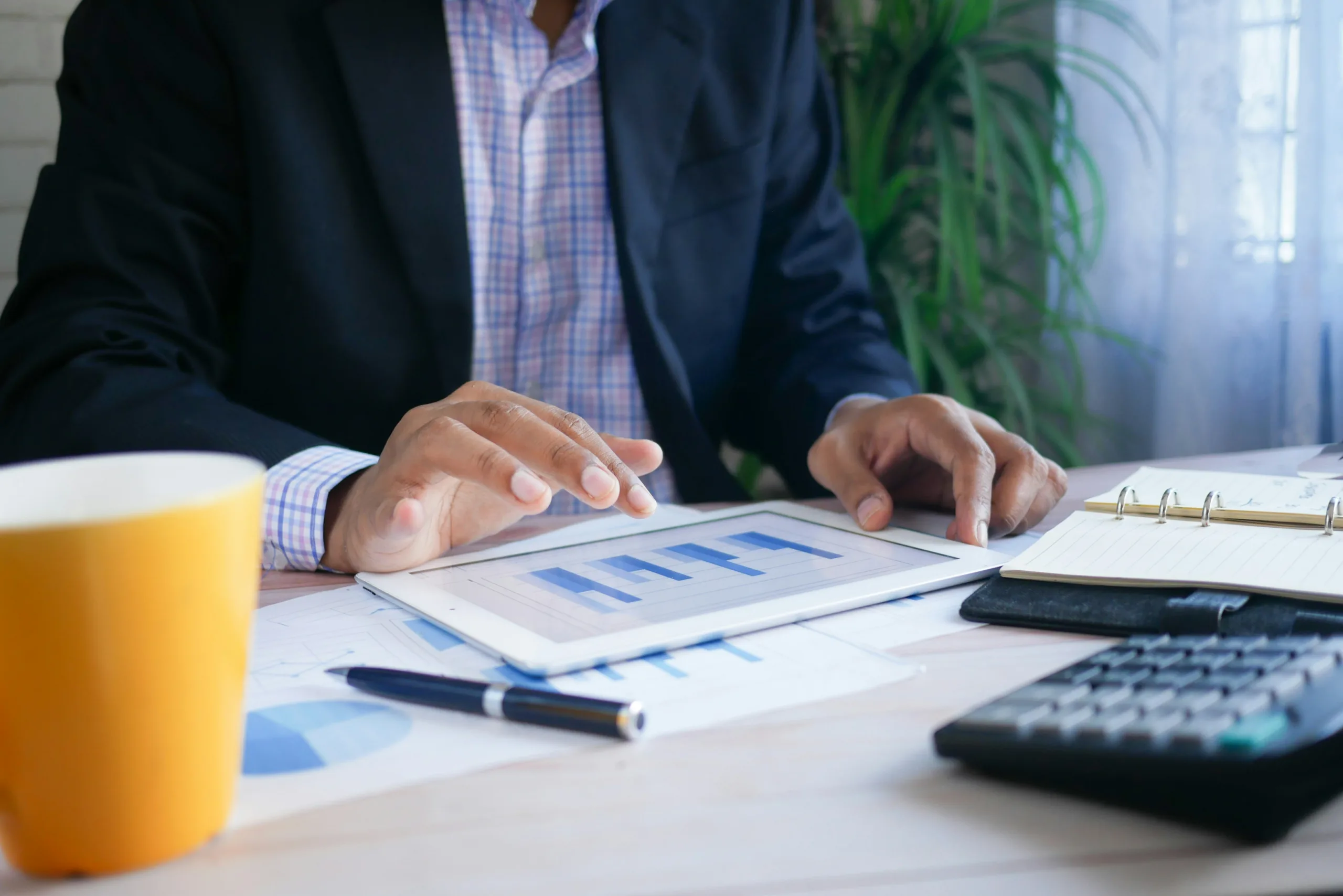 Professional bookkeeping services in Dubai, UAE with financial reporting and business accounting analysis